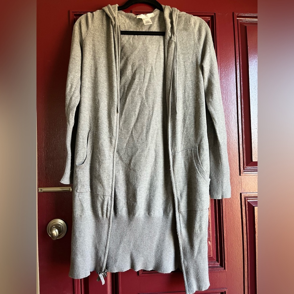 *LIKE NEW* White House Black Market Long Gray Sweater